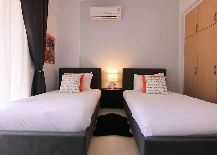 Queens Garden By Staycom * Pafos